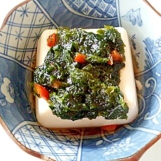 温か豆腐を青のりソースで。